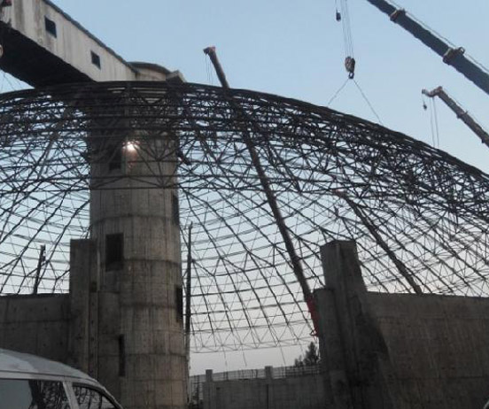 平凉网架分条或分块安装法